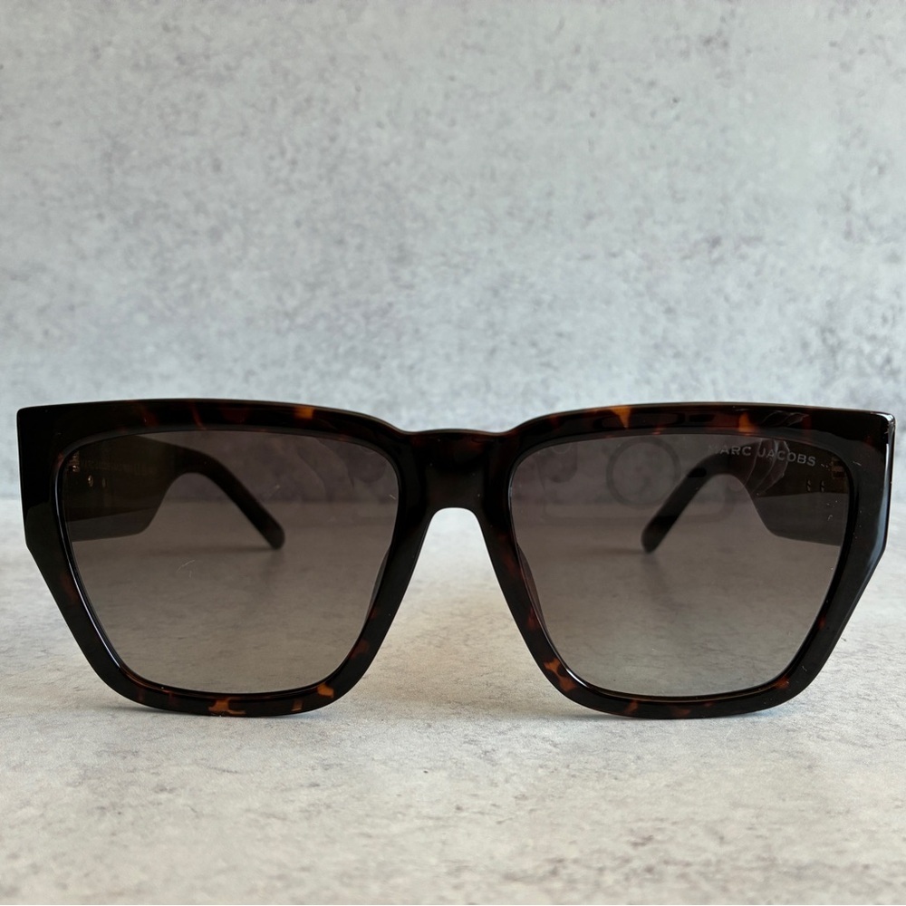 Marc Jacobs Tortoise Shell Sunglasses New With Case